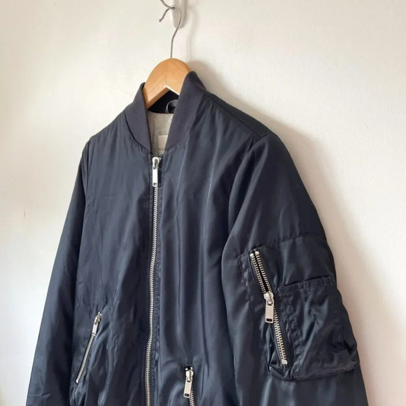 Aritzia The Group By Babaton Gilman Classic Bomber Jacket Coat Navy Sz  Small - Picture 5 of 8